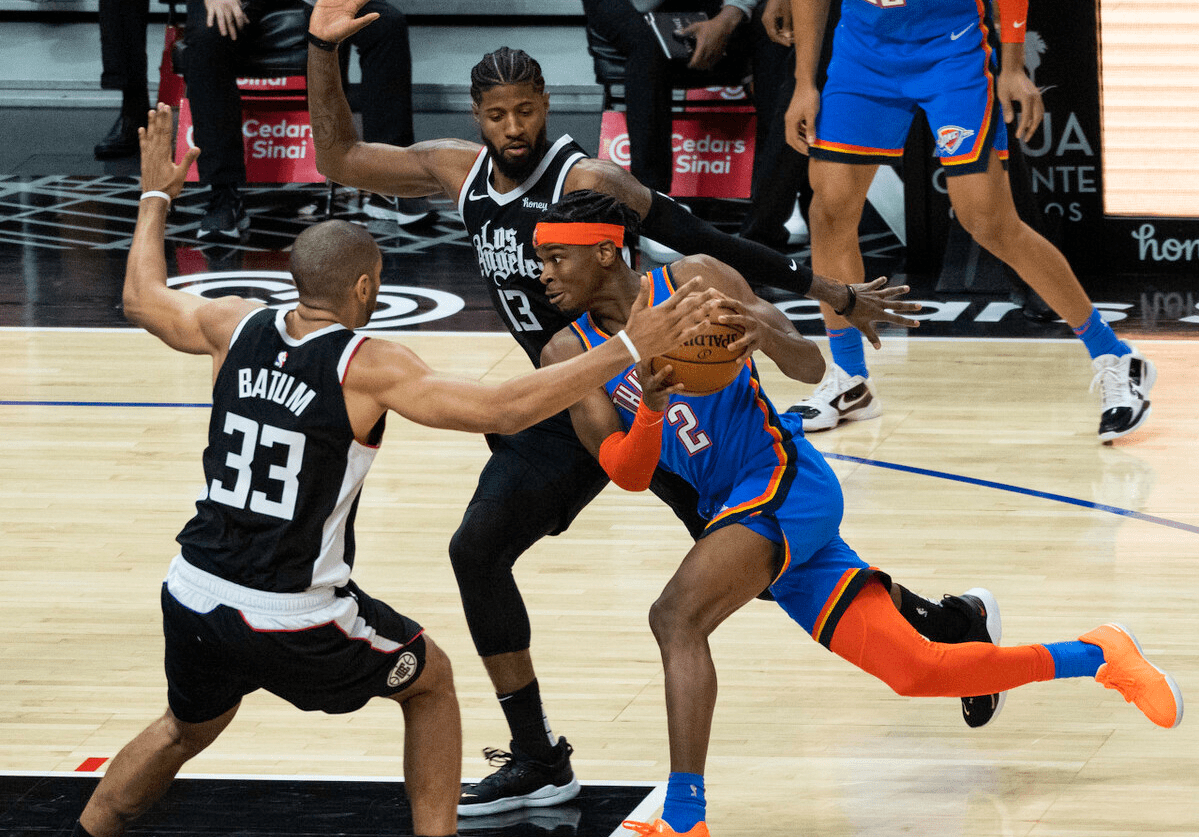 广东队轻取山东队,保罗高光表现 广东队轻取山东队,保罗高光表现