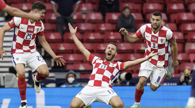 巴萨险胜摩洛哥,卡拉斯科带队取胜 巴萨险胜摩洛哥,卡拉斯科带队取胜