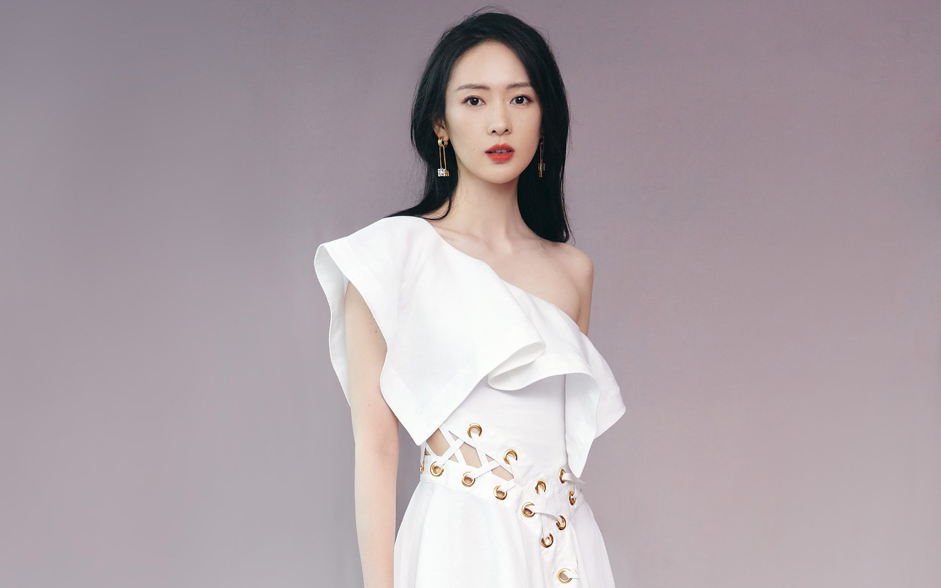 东方铁壁连斩破局，红魔迷航东瀛寒夜—金玟哉光芒下的足球版图震荡