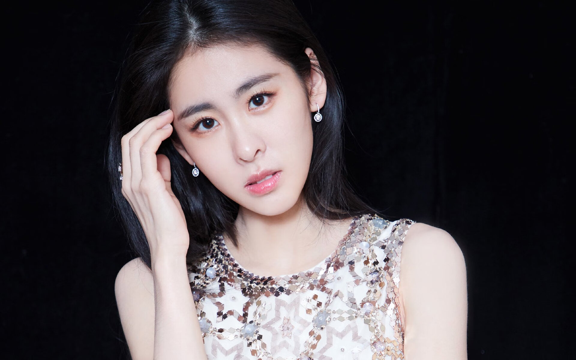 双城记，NBA与篮球世界的双重战场 关键先生英格拉姆的跨洋统治